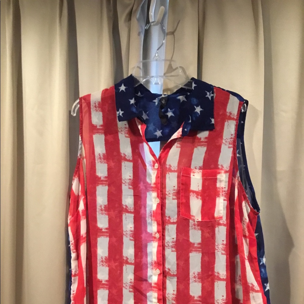 Jessica Simpson Stars and Stripes keyhole Tank 1X